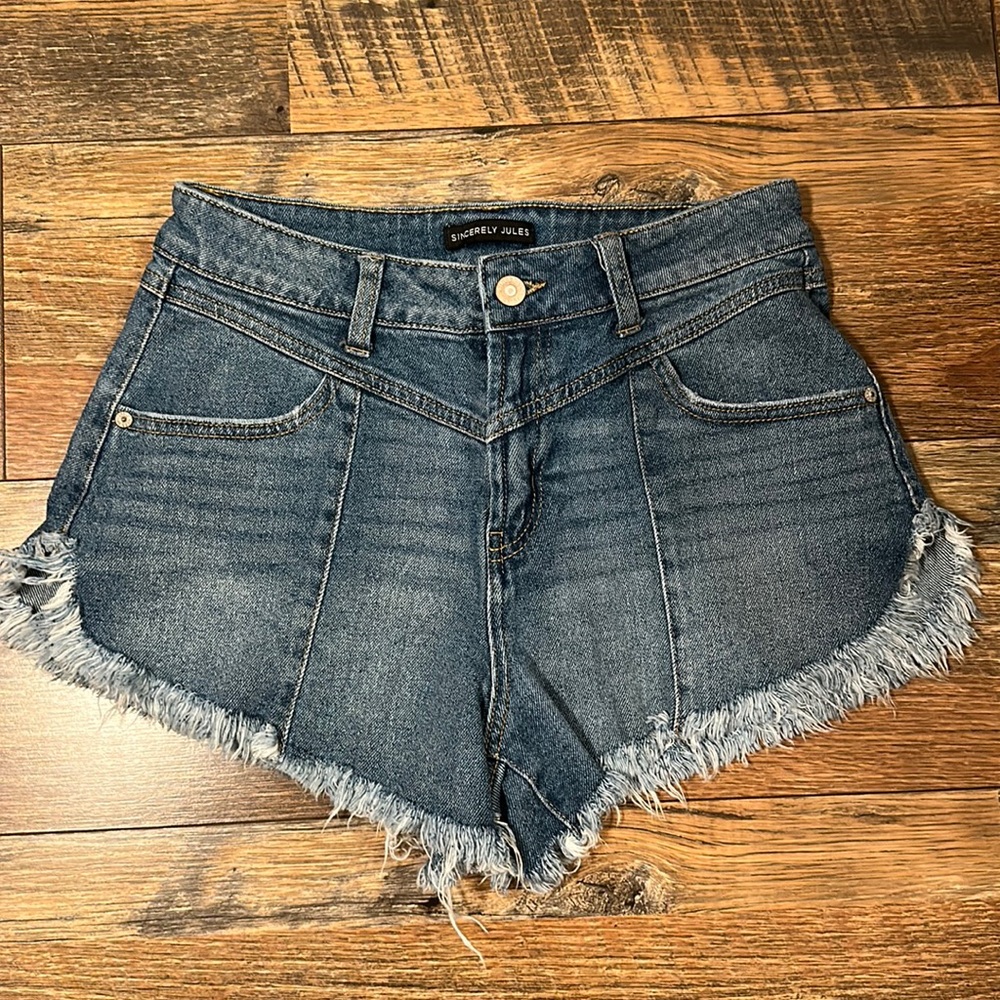 sincerely jules distressed jean shorts